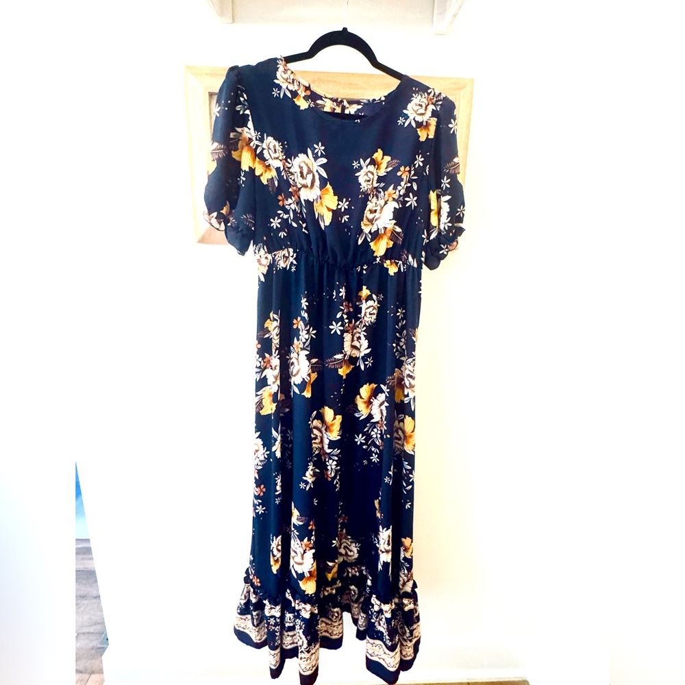 Floral Maxi Dress with Ruffle Sleeves